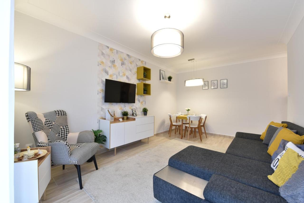 Kiralykut 1 Apartman - Ingyen Parkolas, Bicajok, Ac Szekesfehervar Exterior photo