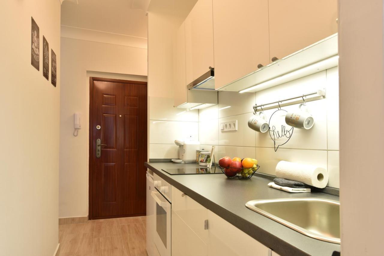 Kiralykut 1 Apartman - Ingyen Parkolas, Bicajok, Ac Szekesfehervar Exterior photo