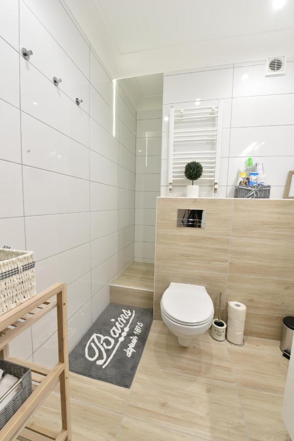 Kiralykut 1 Apartman - Ingyen Parkolas, Bicajok, Ac Szekesfehervar Exterior photo